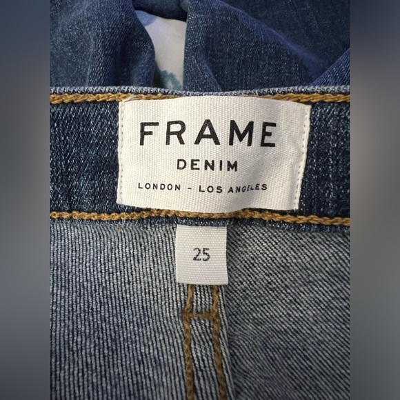 Like new Frame 25 Le Nouveau Straight Jeans w/ Split Hem - Picture 8 of 9